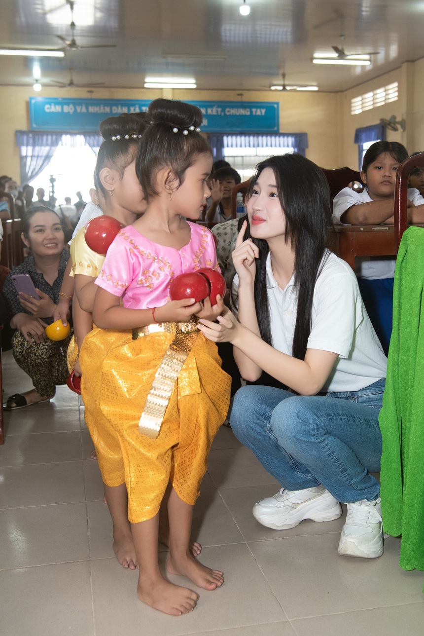 Top 3 Miss World Vietnam 2022 thực hiện chuỗi thiện nguyện kỷ niệm 1 năm đăng quang  - Ảnh 10.