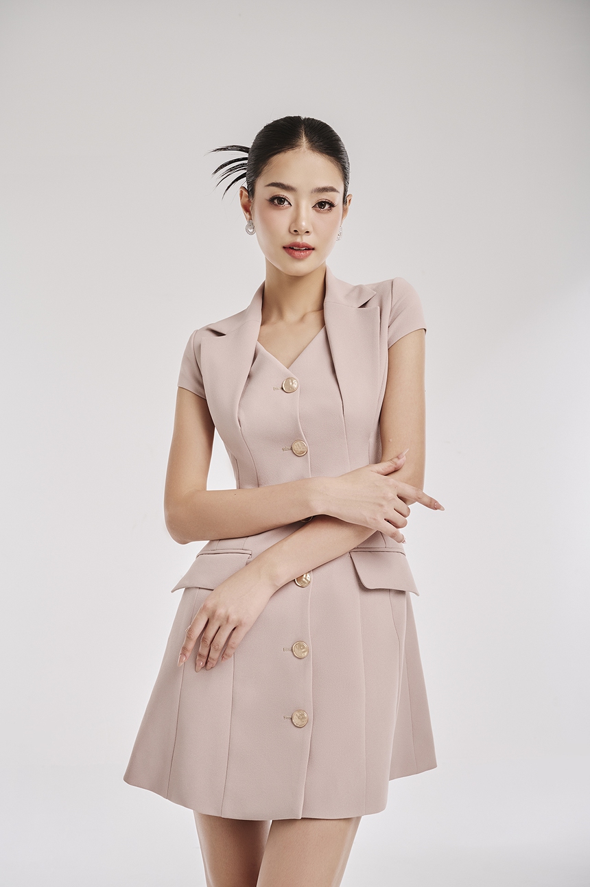 Á hậu Bùi Khánh Linh hoá 'nàng thơ' của NTK Lê Ngọc Lâm - Ảnh 8.