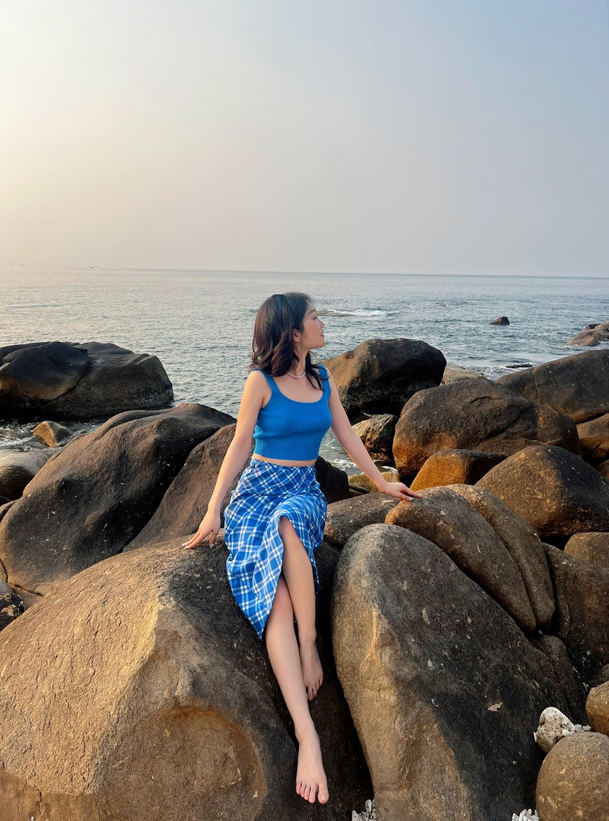 Lặn ngắm san hô, lướt cano khám phá Vĩnh Hy - "đôi mắt biếc" của Ninh Thuận  - Ảnh 9.