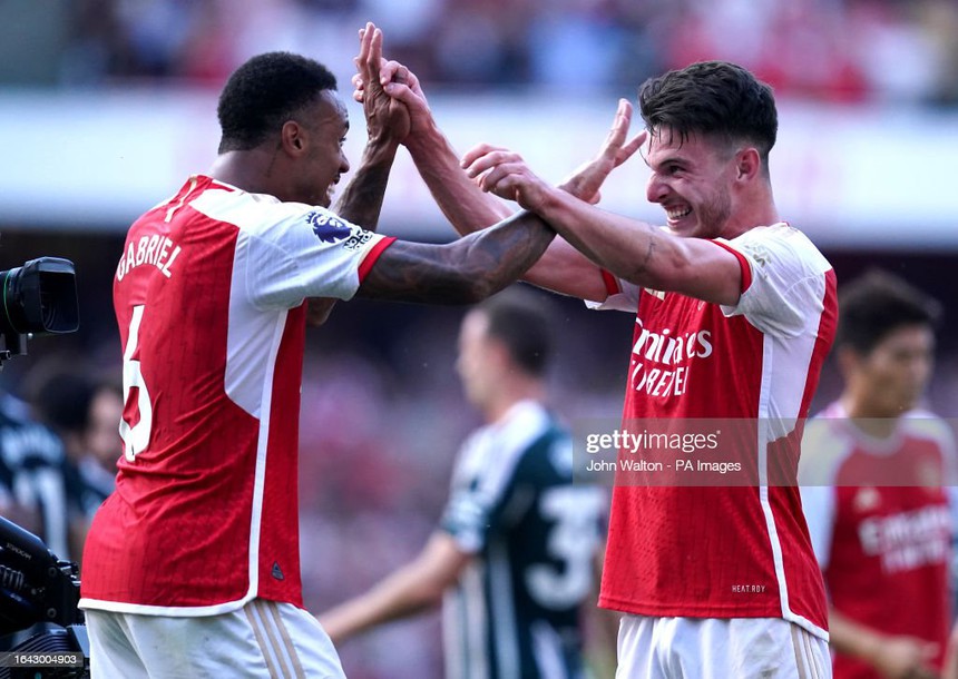 Bù giờ bùng nổ, Arsenal ngược dòng cảm xúc trước MU - Ảnh 4.