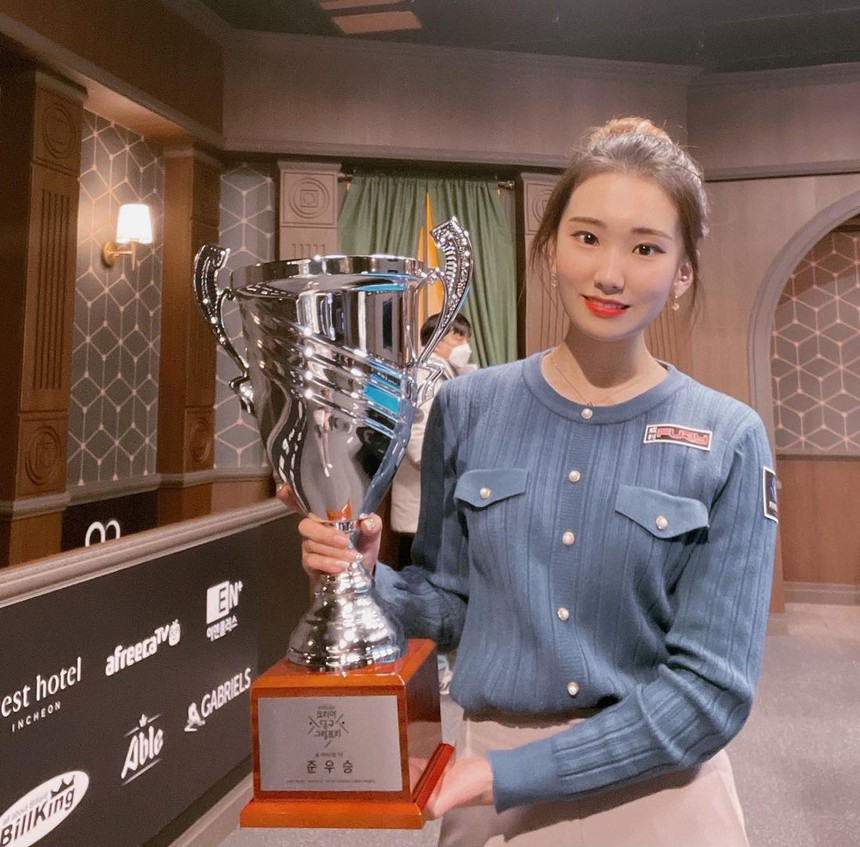 Thiên thần bi-a Hàn Quốc đấu nữ cao thủ Việt Nam, người hâm mộ xuýt xoa với nhan sắc cực phẩm - Ảnh 6.