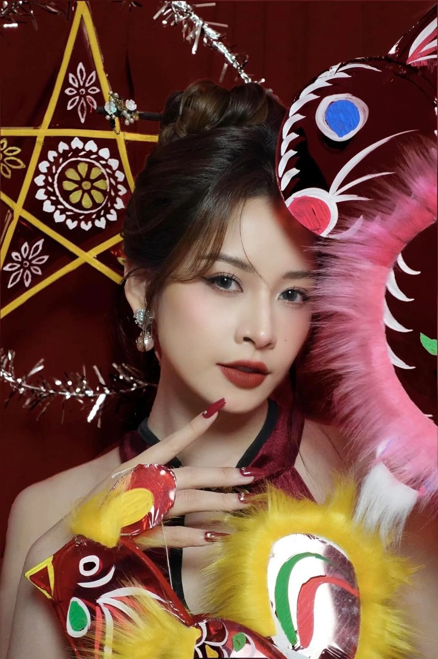 Sao Việt 30/9: HIEUTHUHAI 'hẹn hò' Hương Giang, Khả Ngân - Thanh Sơn đi du lịch Nhật Bản - Ảnh 3.