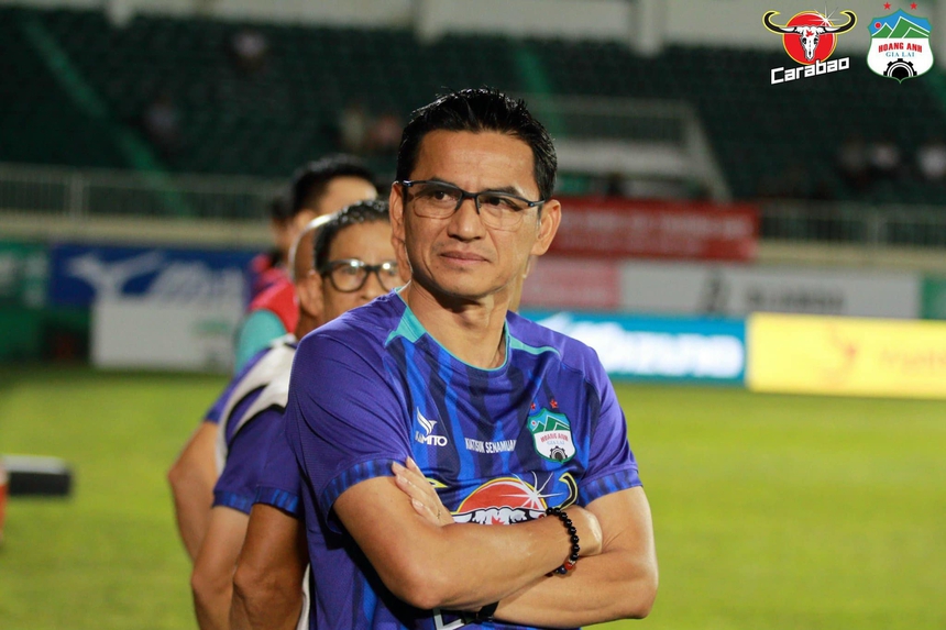 Tin nóng bóng đá Việt 24/12: HLV Gong Oh Kyun 'tạm nghỉ', 'trò cưng' của HLV Troussier bị 'nhắc nhở' - Ảnh 3.