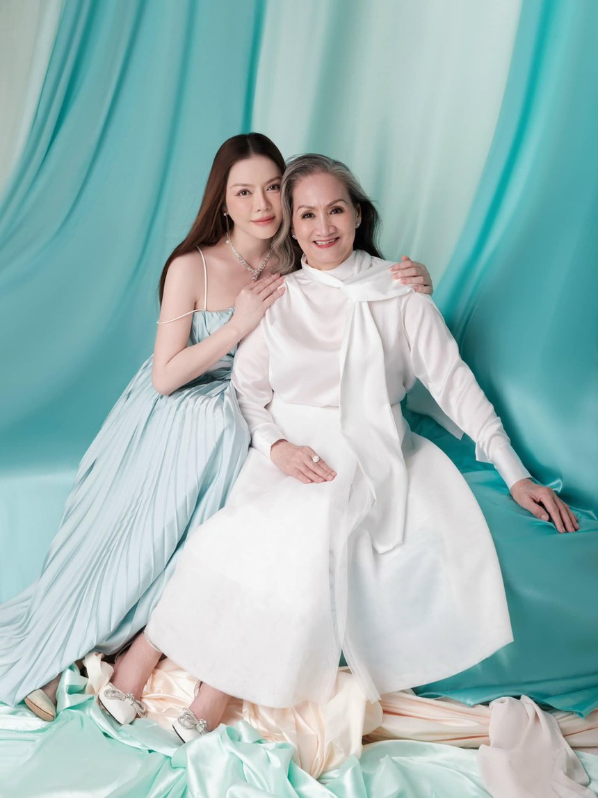 Sao Việt 30/9: HIEUTHUHAI 'hẹn hò' Hương Giang, Khả Ngân - Thanh Sơn đi du lịch Nhật Bản - Ảnh 6.