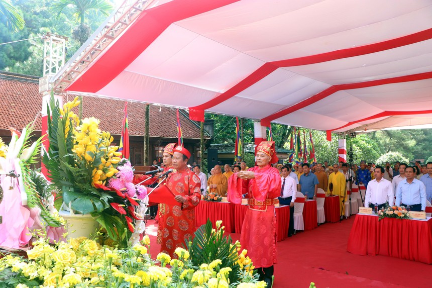 Tưởng niệm 581 năm ngày mất của Anh hùng dân tộc, Danh nhân văn hóa thế giới Nguyễn Trãi - Ảnh 1. Tưởng niệm 581 năm ngày mất của Anh hùng dân tộc, Danh nhân văn hóa thế giới Nguyễn Trãi - Ảnh 1.