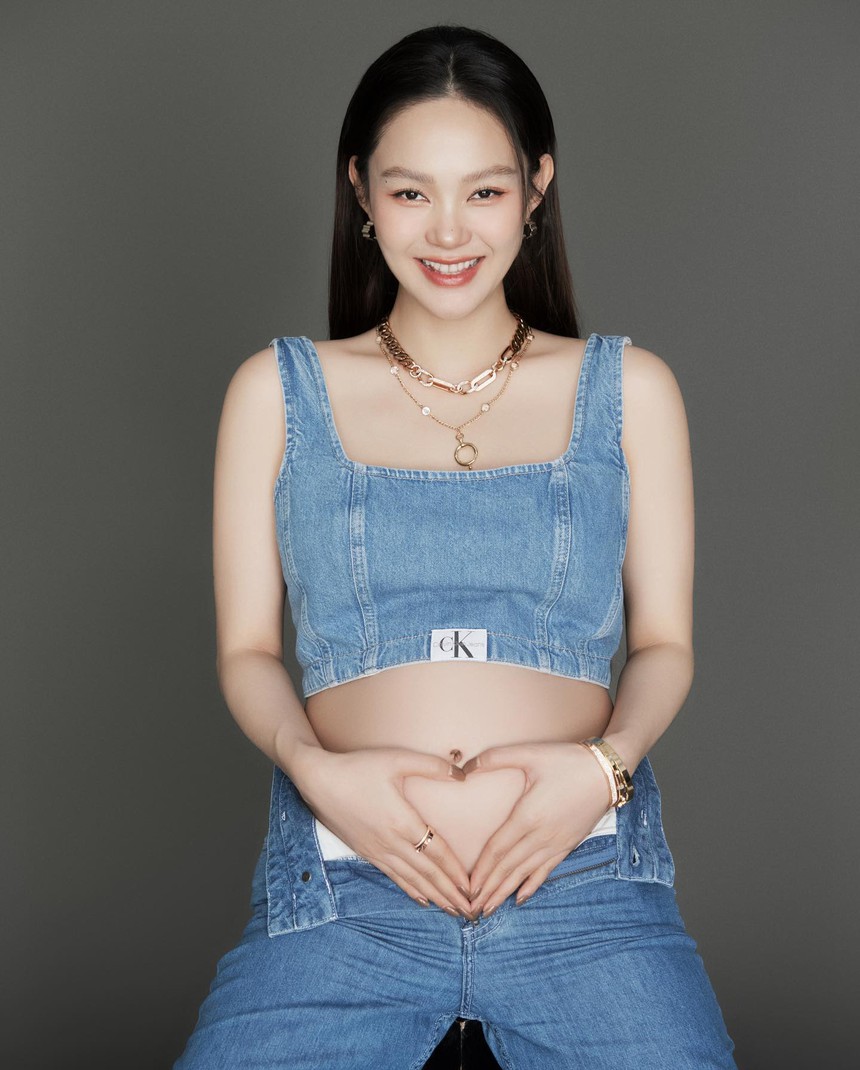 Minh Hằng sinh con chưa tròn tháng đã tút tát vẻ ngoài, phong độ chưa một ngày giảm sút - Ảnh 4. Minh Hằng sinh con chưa tròn tháng đã tút tát vẻ ngoài, phong độ chưa một ngày giảm sút - Ảnh 4.