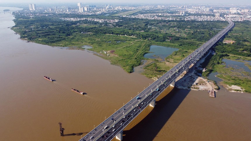 Vẻ đẹp Cầu Vĩnh Tuy 2 vượt sông Hồng nhìn từ trên cao - Ảnh 6. Vẻ đẹp Cầu Vĩnh Tuy 2 vượt sông Hồng nhìn từ trên cao - Ảnh 6.