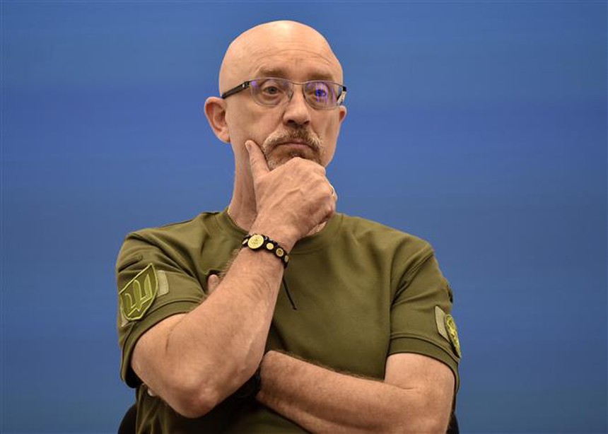 Tổng thống Ukraine quyết định sa thải Bộ trưởng Quốc phòng Reznikov - Ảnh 1.