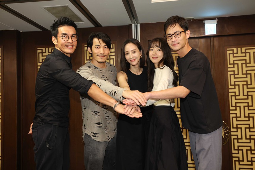 Liên Bỉnh Phát hồi hộp khi đóng phim mới tại Đài Loan cùng Trương Quân Ninh  - Ảnh 2.