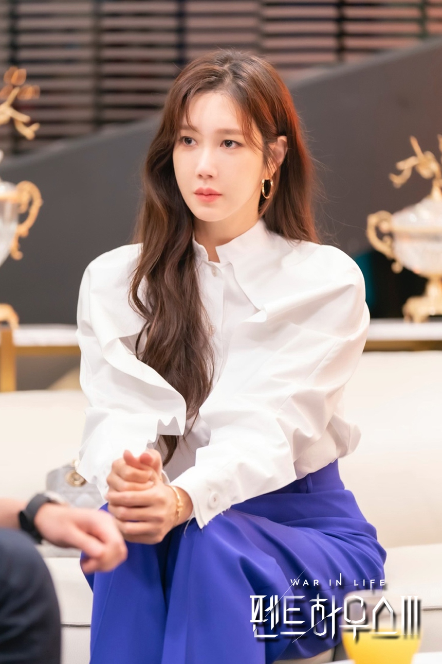 7 nhân vật nữ có gu thời trang ấn tượng của phim truyền hình Hàn Quốc - Ảnh 6.