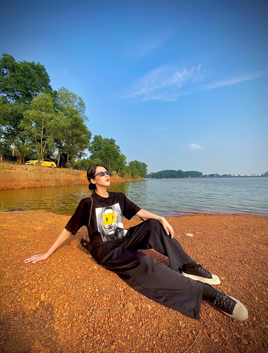 Gu thời trang ấn tượng của "nữ hoàng lookbook" Ngọc Ánh - Ảnh 9.