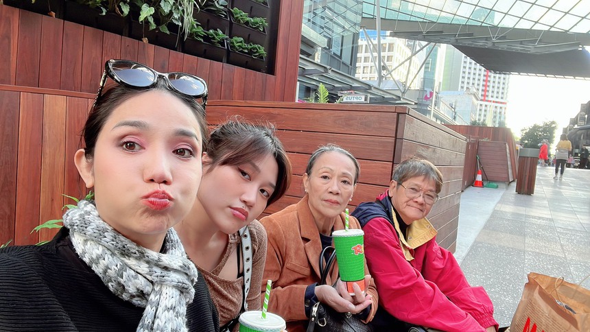 MC Cát Tường: Ngừng làm 'bà mối' để... 'kiếm mối' cho mình! - Ảnh 2.