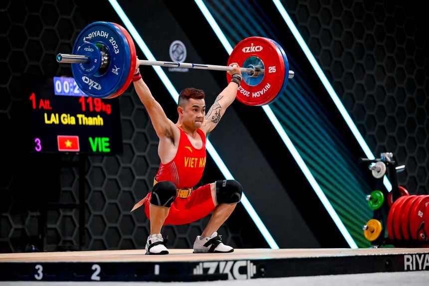 Đô cử Lại Gia Thành ẵm trọn 3 HCV cử tạ thế giới - Ảnh 2. Đô cử Lại Gia Thành ẵm trọn 3 HCV cử tạ thế giới - Ảnh 2.