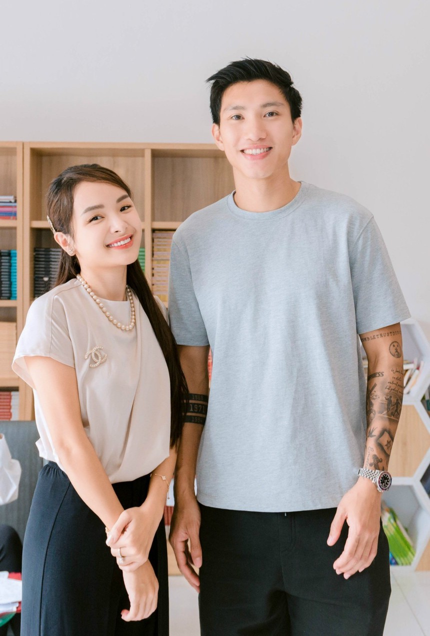 Đinh Ngọc Phượng: Người đẹp Hà thành luôn song hành cùng các cầu thủ Việt - Ảnh 1.