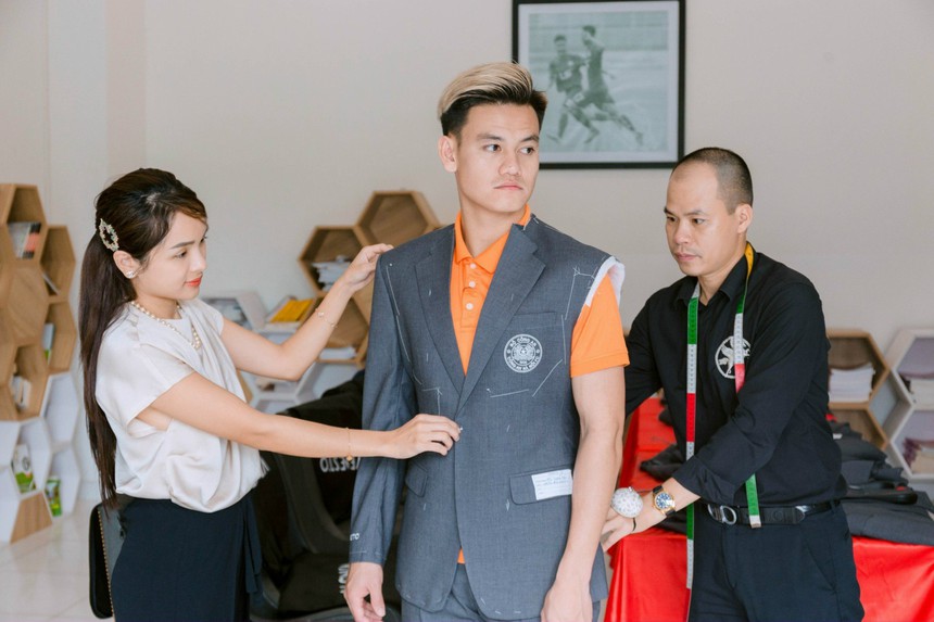 Đinh Ngọc Phượng: Người đẹp Hà thành luôn song hành cùng các cầu thủ Việt - Ảnh 2.