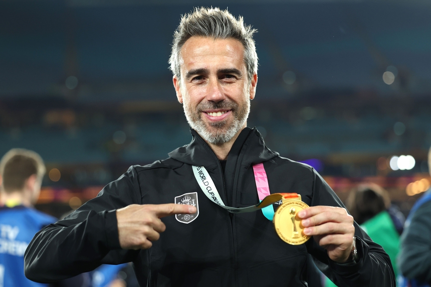 Vì sao LĐBĐ Tây Ban Nha sa thải HLV vừa giúp đội vô địch World Cup nữ? - Ảnh 2.