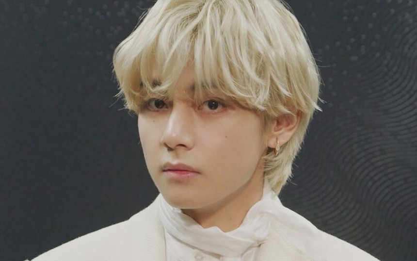 V BTS trải lòng về khủng hoảng tâm lý: 'Tôi thấy sợ hãi khi đứng trên sân khấu' - Ảnh 6.