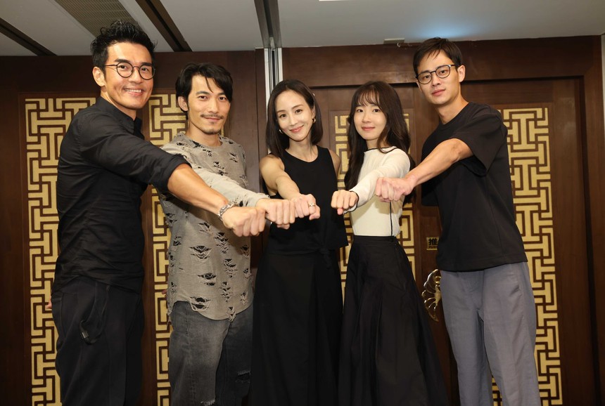 Ngoại hình của Liên Bỉnh Phát sau 4 tháng hoạt động ở xứ Đài - Ảnh 2.