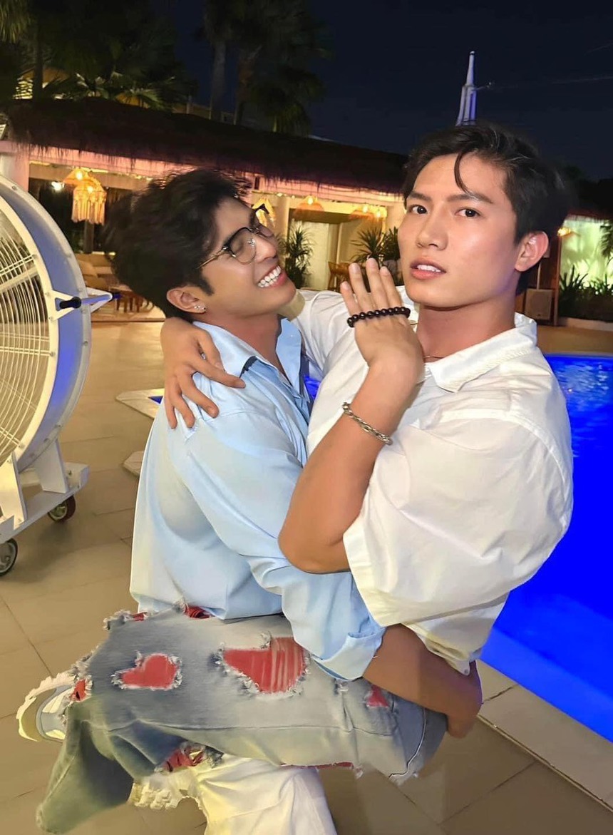 Sao Việt 7/9: Sơn Tùng M-TP cực 'cháy' khi diễn ở Đà Nẵng, dàn sao Việt 'đổ bộ' chúc mừng Gin Tuấn Kiệt - Puka kết hôn - Ảnh 7.