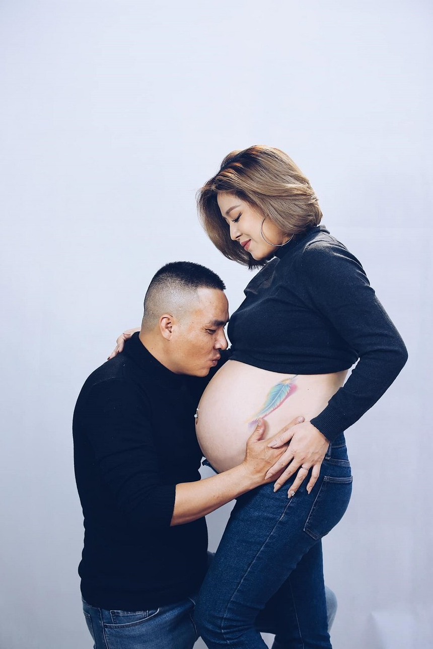 Sao Việt 7/9: Sơn Tùng M-TP cực 'cháy' khi diễn ở Đà Nẵng, dàn sao Việt 'đổ bộ' chúc mừng Gin Tuấn Kiệt - Puka kết hôn - Ảnh 4.