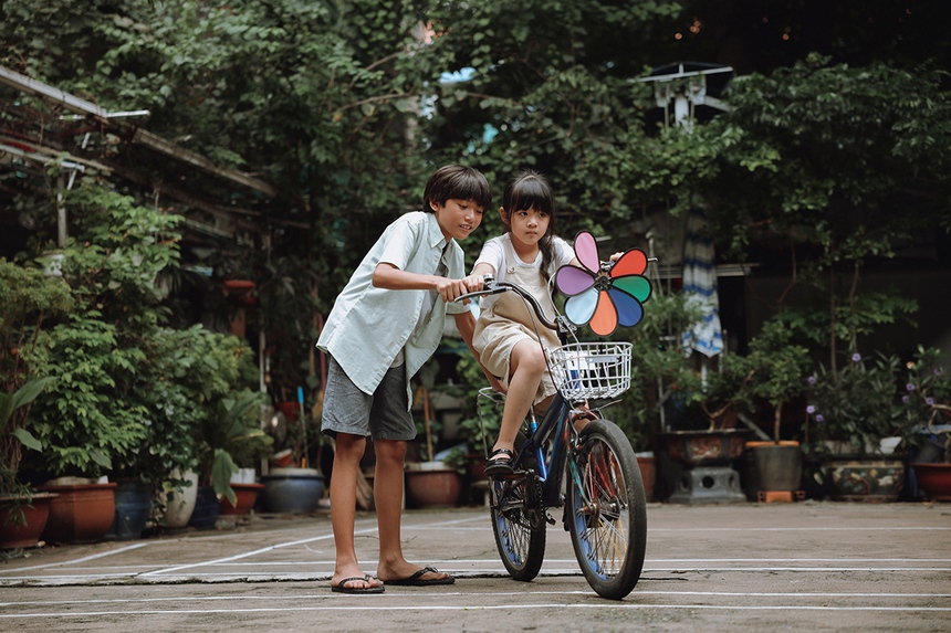 Bức Tường tăng tốc, lần đầu 'Nam tiến' quay MV kết hợp với Phạm Anh Khoa  - Ảnh 2.