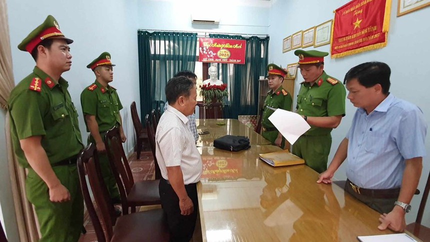 Đắk Lắk: Khởi tố 10 bị can để điều tra hành vi 'tham ô tài sản' - Ảnh 1.