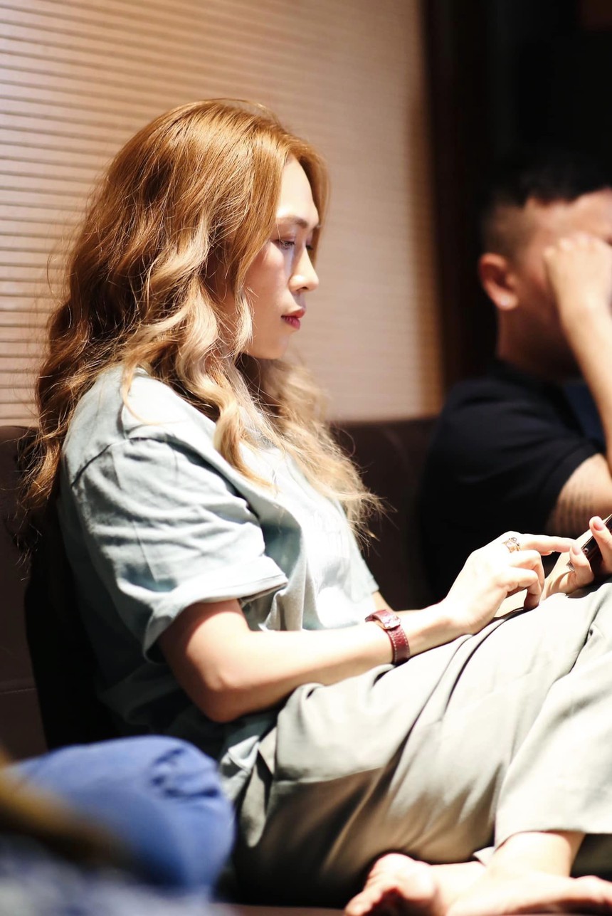 Mỹ Tâm bất ngờ thừa nhận “đã có chồng”, danh tính đàng trai gây tò mò  - Ảnh 9.