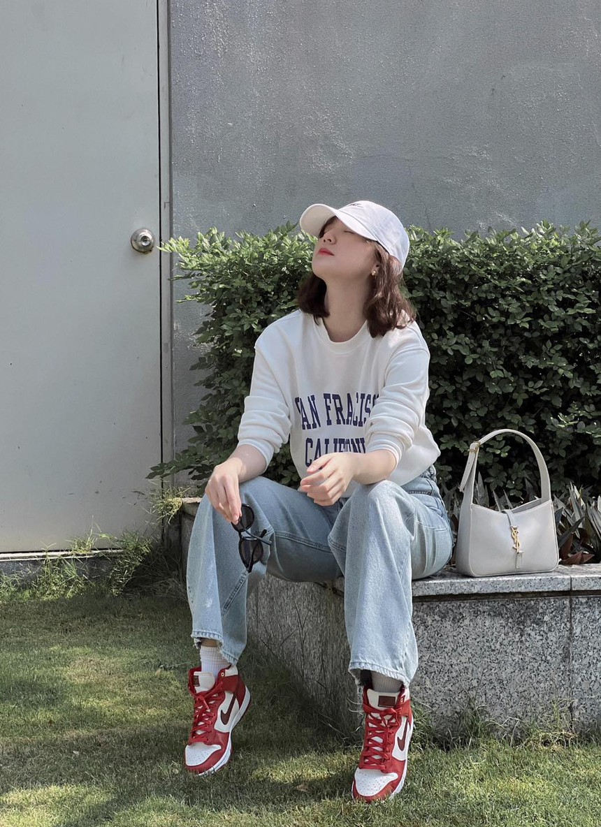 Gu thời trang xuống phố đơn giản, dễ áp dụng của Hải Tú  - Ảnh 4.