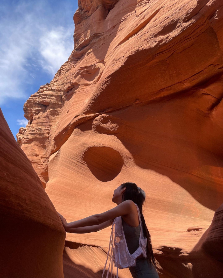 Jennie Blackpink lại gây ghen tị với bộ ảnh đẹp mê hồn trong kỳ nghỉ dưỡng sang chảnh - Ảnh 14.