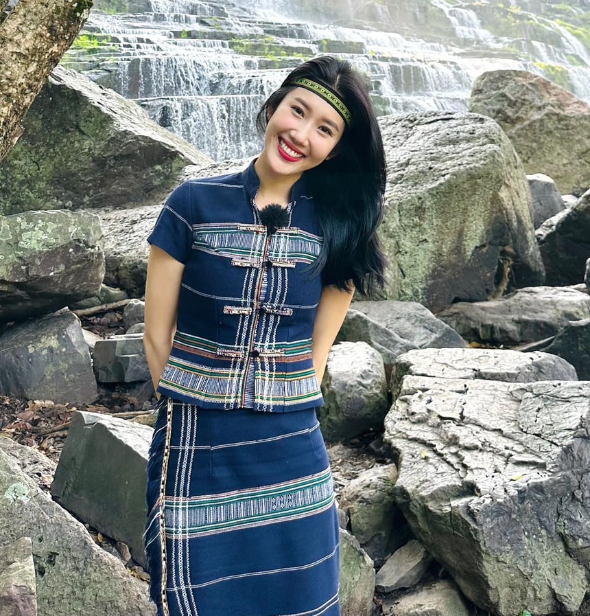 Bí quyết làn da trắng phát sáng của Thuý Ngân: Không ra đường ban ngày nếu thiếu kem chống nắng - Ảnh 5.