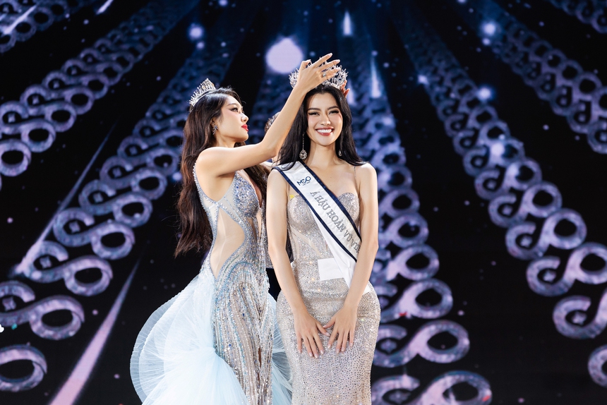 Người đẹp gốc Ninh Bình đăng quang Miss Cosmo Việt Nam 2023 - Ảnh 4. Người đẹp gốc Ninh Bình đăng quang Miss Cosmo Việt Nam 2023 - Ảnh 4.