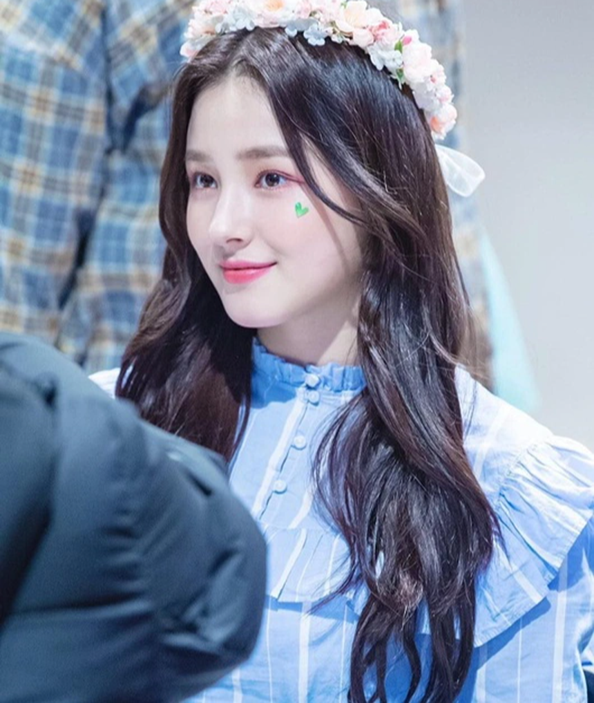 'Bông hồng lai' Nancy đứng đầu danh sách 100 Gương mặt đẹp nhất thế giới - Ảnh 10.