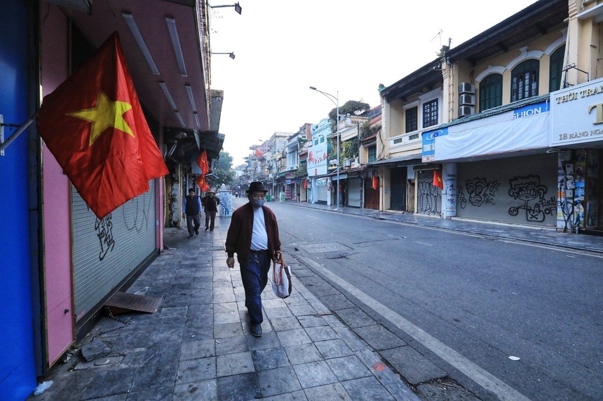 Hà Nội bình yên trong ngày đầu năm mới - Ảnh 4.