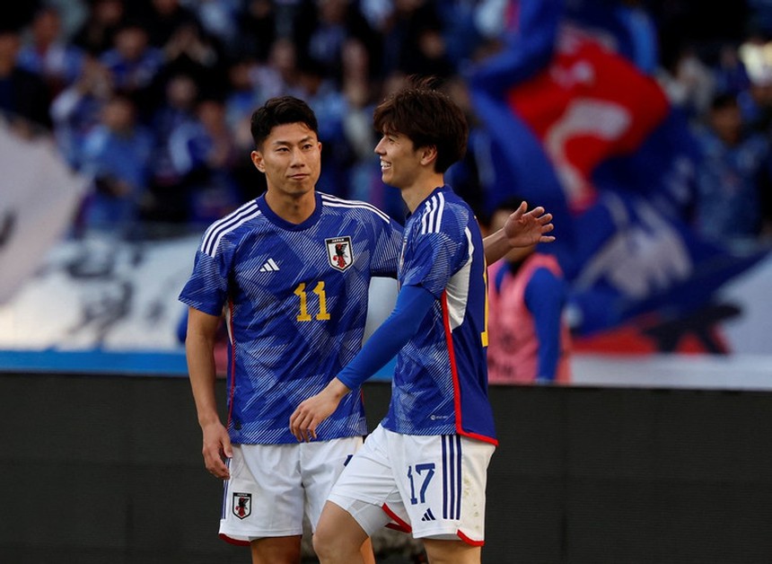 Thiếu vắng các ngôi sao Ngoại hạng Anh, ĐT Nhật Bản vẫn khiến ĐT Thái Lan chịu lép vế hoàn toàn - Ảnh 2.