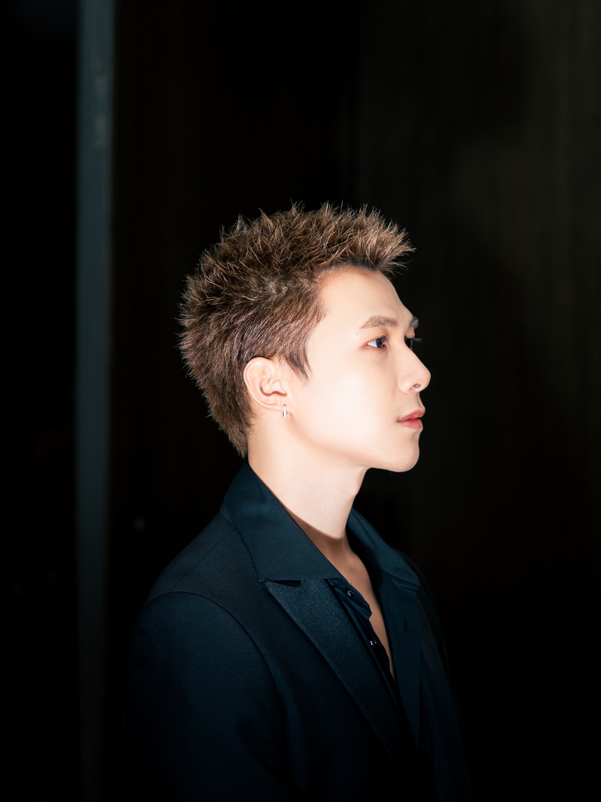 Anh Tú thắng giải Diễn viên của năm tại Male Icon Awards 2023 - Ảnh 4.