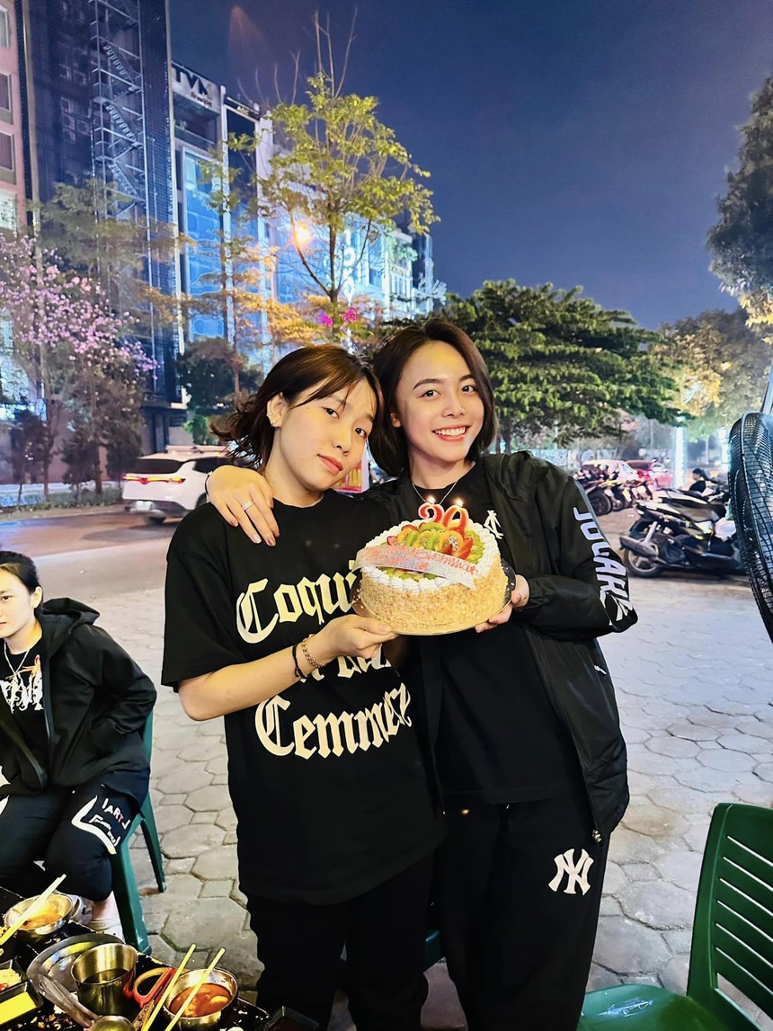 Nhan sắc Lê Thị Mộng Tuyền, người đẹp bắn súng Việt Nam xuất sắc giành vé dự Olympic Paris 2024 - Ảnh 6. Nhan sắc Lê Thị Mộng Tuyền, người đẹp bắn súng Việt Nam xuất sắc giành vé dự Olympic Paris 2024 - Ảnh 6.