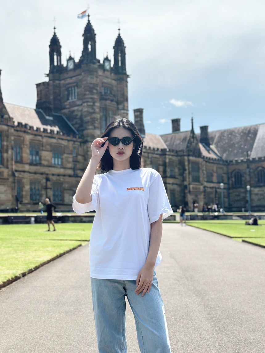 Hoa hậu Ý Nhi tiết lộ cuộc sống chuẩn 'du học sinh' sau khi sang Úc học tập - Ảnh 3. Hoa hậu Ý Nhi tiết lộ cuộc sống chuẩn 'du học sinh' sau khi sang Úc học tập - Ảnh 3.