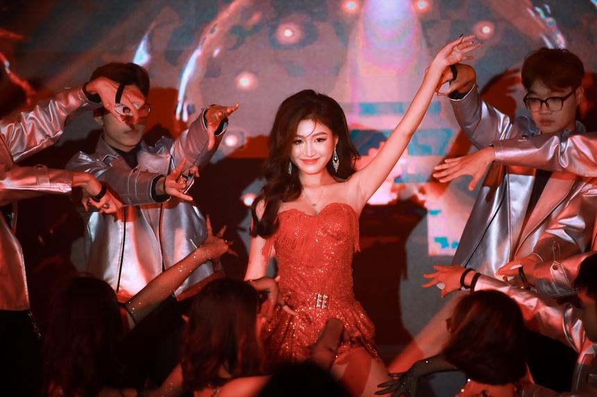 Ấn tượng phần thi tài năng tại Duyên dáng Ngoại thương 2023 - Ảnh 6.