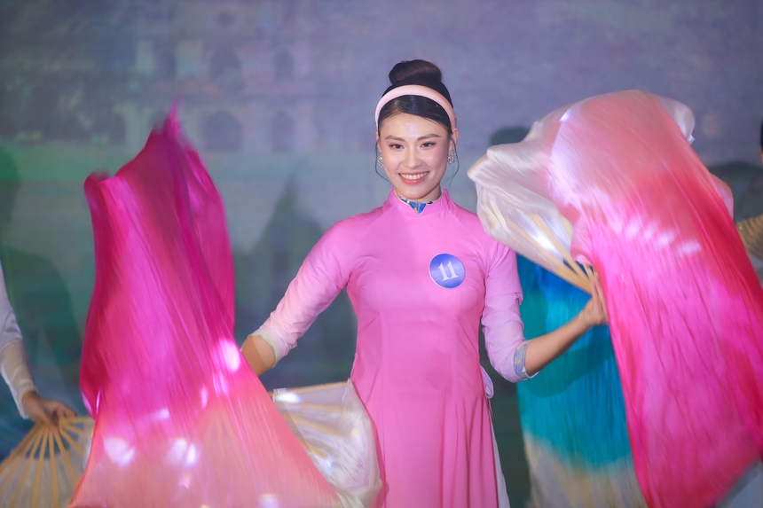 Ấn tượng phần thi tài năng tại Duyên dáng Ngoại thương 2023 - Ảnh 3.