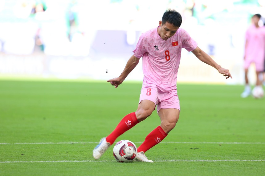 TRỰC TIẾP bóng đá Việt Nam vs Nhật Bản (VTV5, FPT Play): Quang Hải bất ngờ dự bị, Minamino đá chính - Ảnh 11. TRỰC TIẾP bóng đá Việt Nam vs Nhật Bản (VTV5, FPT Play): Quang Hải bất ngờ dự bị, Minamino đá chính - Ảnh 11.