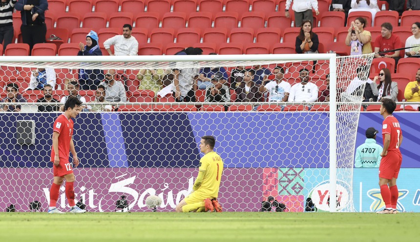 VTV5 VTV6 trực tiếp bóng đá Việt Nam vs Nhật Bản (2-3): Đối thủ ngược dòng ngay hiệp 1 - Ảnh 5. VTV5 VTV6 trực tiếp bóng đá Việt Nam vs Nhật Bản (2-3): Đối thủ ngược dòng ngay hiệp 1 - Ảnh 5.