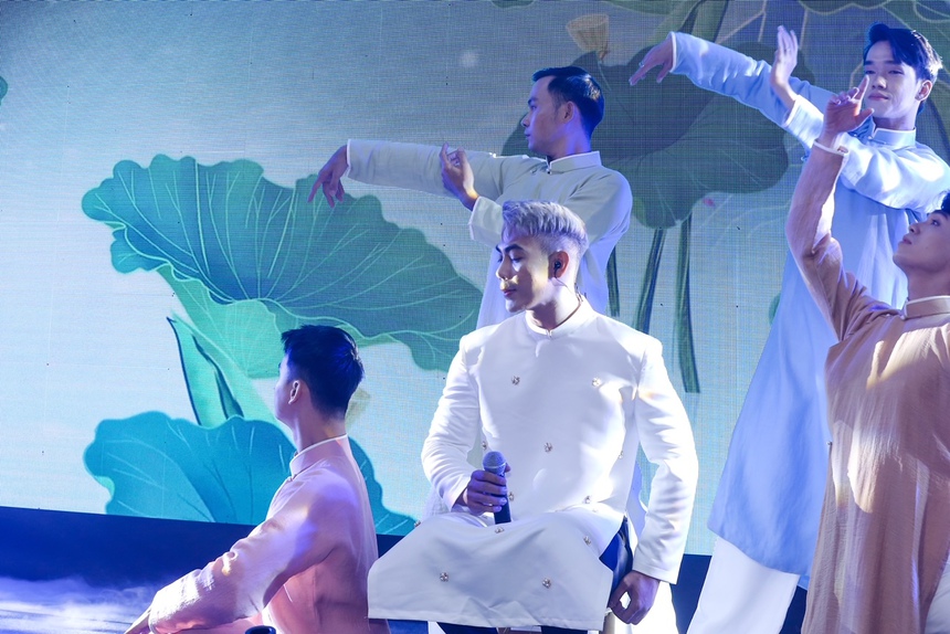 Á vương Phùng Phước Thịnh lấn sân ca hát, chuyển hướng làm ca sĩ - Ảnh 2.