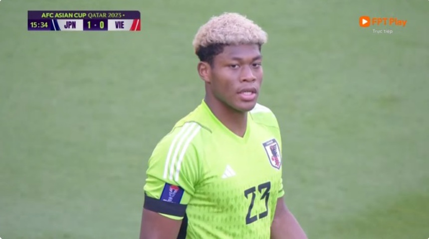 Khó tin khi thủ môn Nhật Bản mắc sai lầm trước ĐT Việt Nam từng được MU hỏi mua về dự bị cho Onana - Ảnh 2.