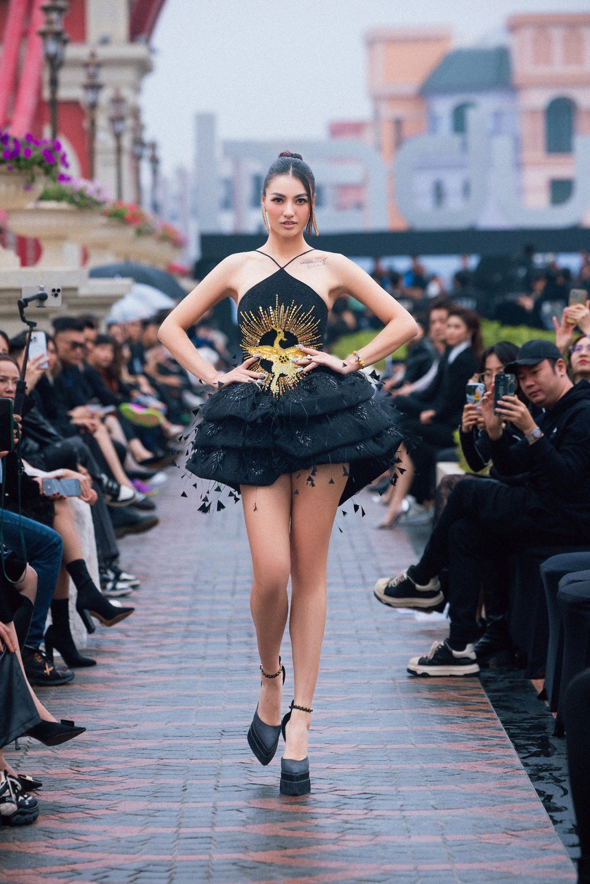 Hai diễn viên phim giờ vàng Lương Thanh, Thuỳ Anh cùng diễn show của NTK Hà Duy - Ảnh 12.