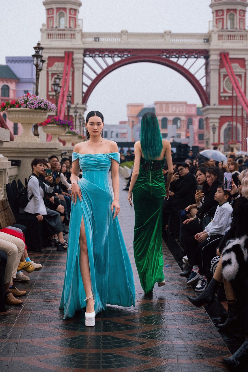 Hai diễn viên phim giờ vàng Lương Thanh, Thuỳ Anh cùng diễn show của NTK Hà Duy - Ảnh 15.