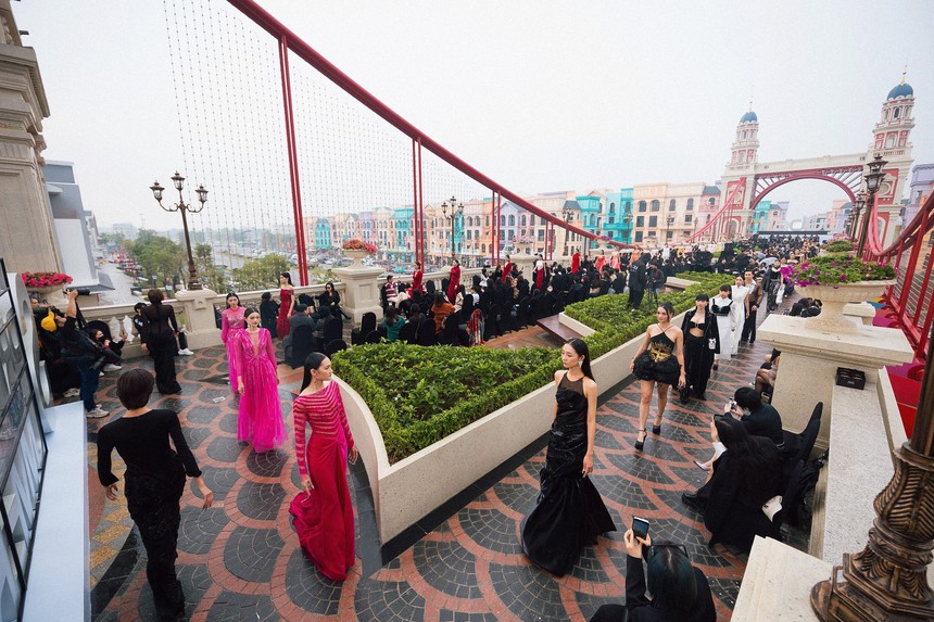 Hai diễn viên phim giờ vàng Lương Thanh, Thuỳ Anh cùng diễn show của NTK Hà Duy - Ảnh 16.