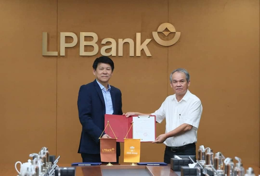 Tin nóng thể thao tối 16/1: Đình Bắc được khuyên sang J-League, CLB Ninh Bình chưa chốt lịch thi đấu - Ảnh 6.