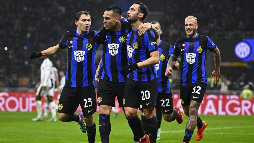 Cuộc đua vô địch Serie A: Inter Milan đáng sợ hơn nhờ… Juventus - Ảnh 1. Cuộc đua vô địch Serie A: Inter Milan đáng sợ hơn nhờ… Juventus - Ảnh 1.