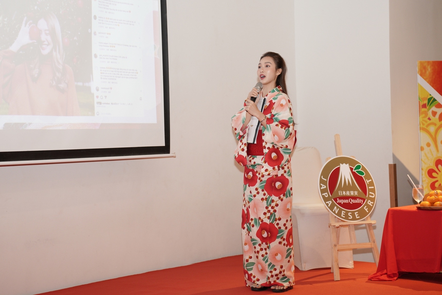 Khả Ngân tiết lộ lý do yêu thích xứ sở hoa anh đào - Ảnh 1.