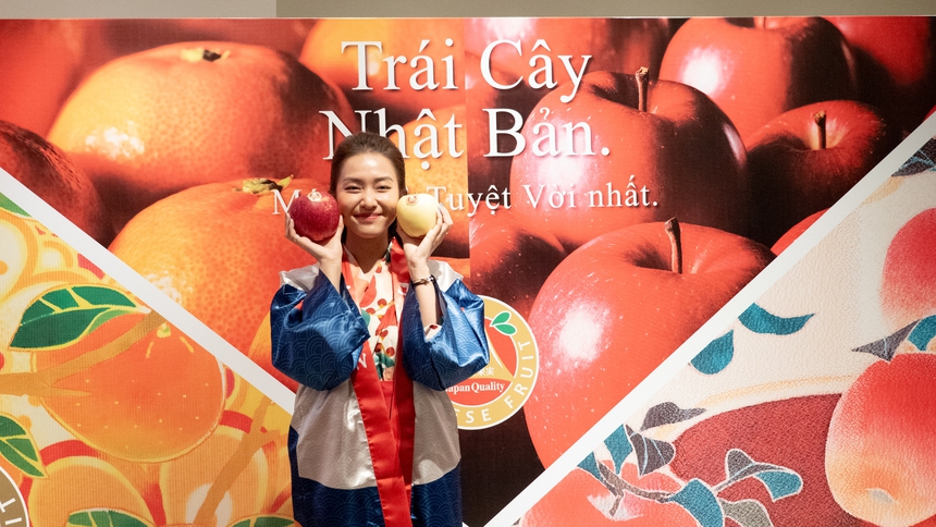 Khả Ngân tiết lộ lý do yêu thích xứ sở hoa anh đào - Ảnh 5.